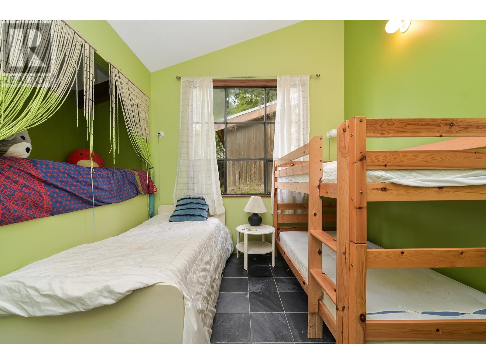 524 BAY TURNABOUT, Mayne Island