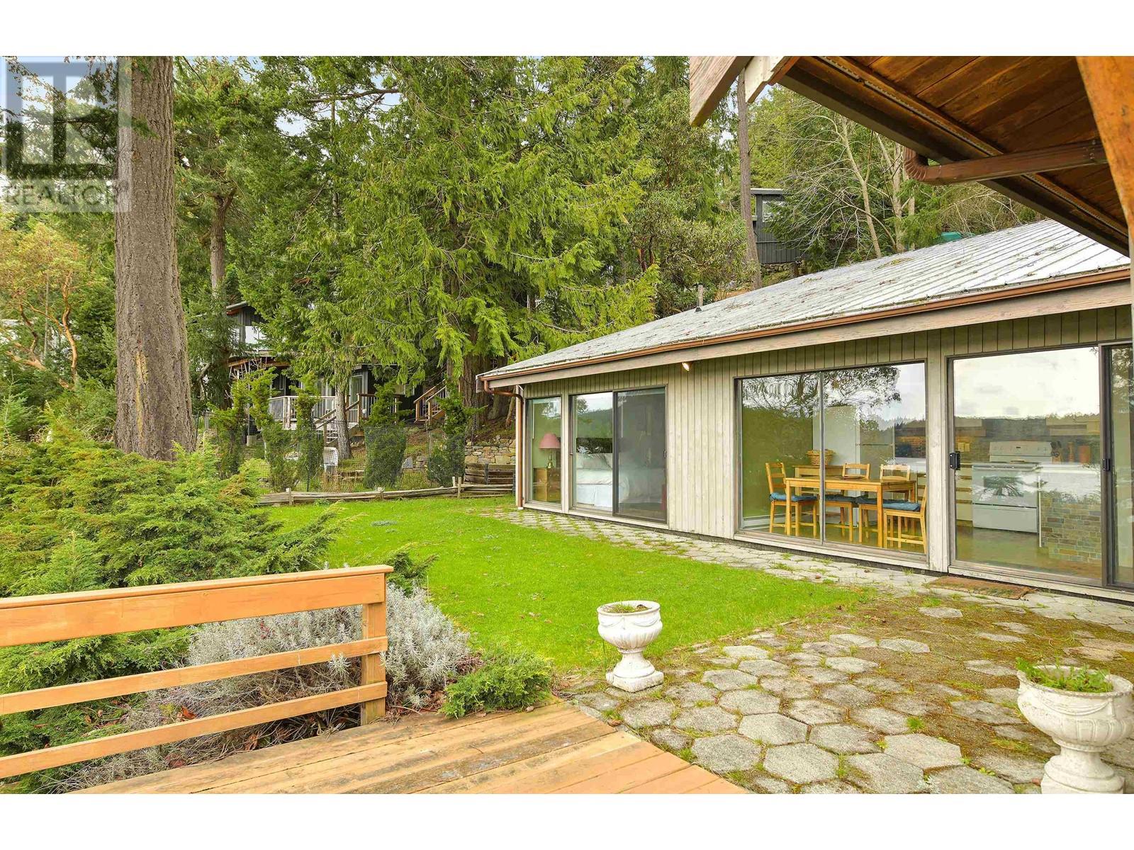 524 BAY TURNABOUT, Mayne Island