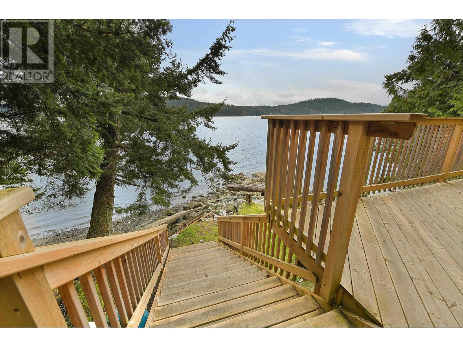 524 BAY TURNABOUT, Mayne Island