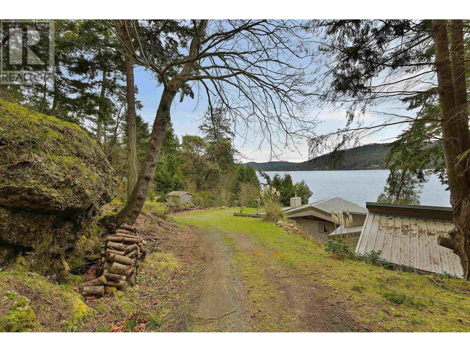 524 BAY TURNABOUT, Mayne Island