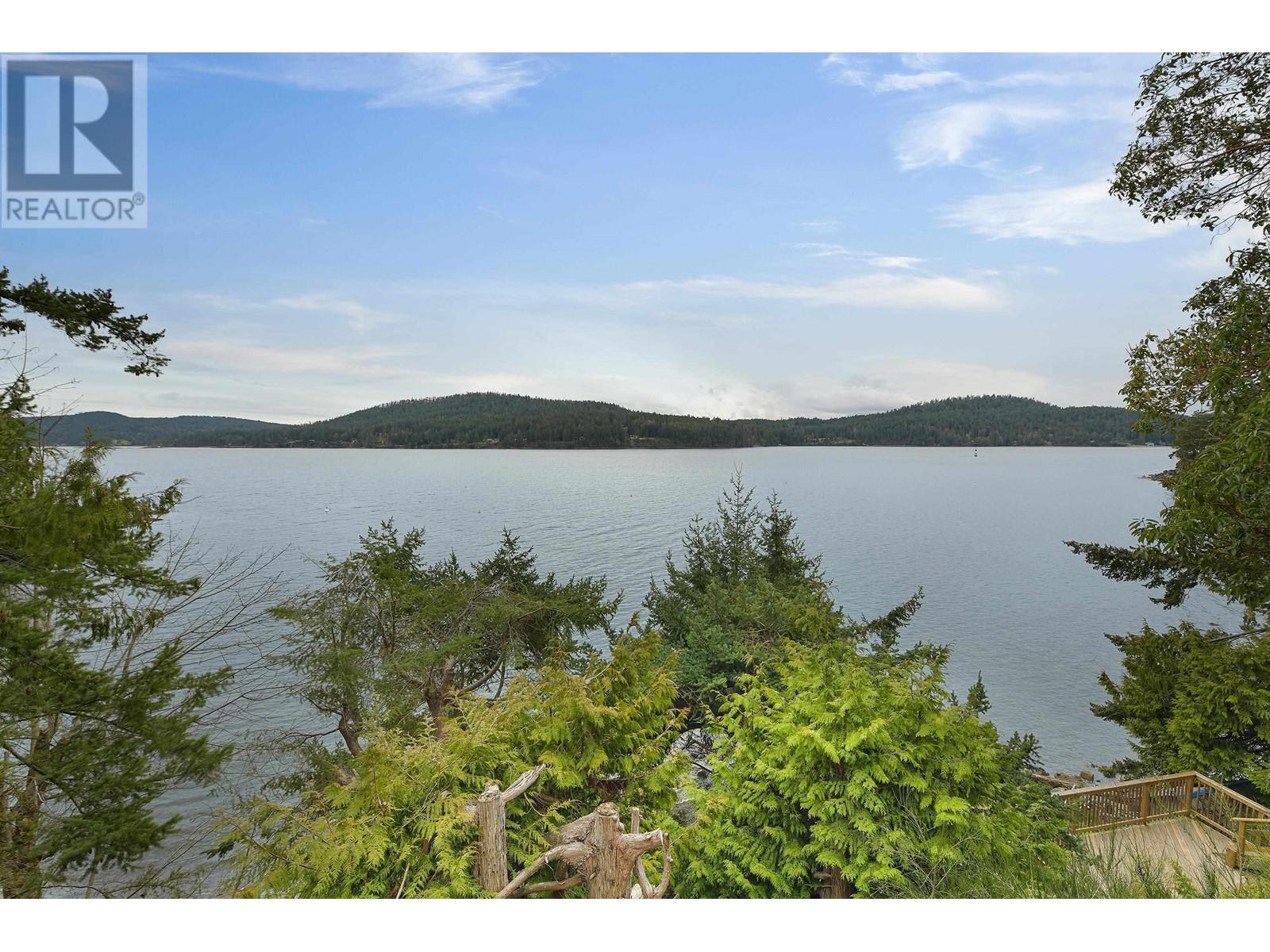524 BAY TURNABOUT, Mayne Island