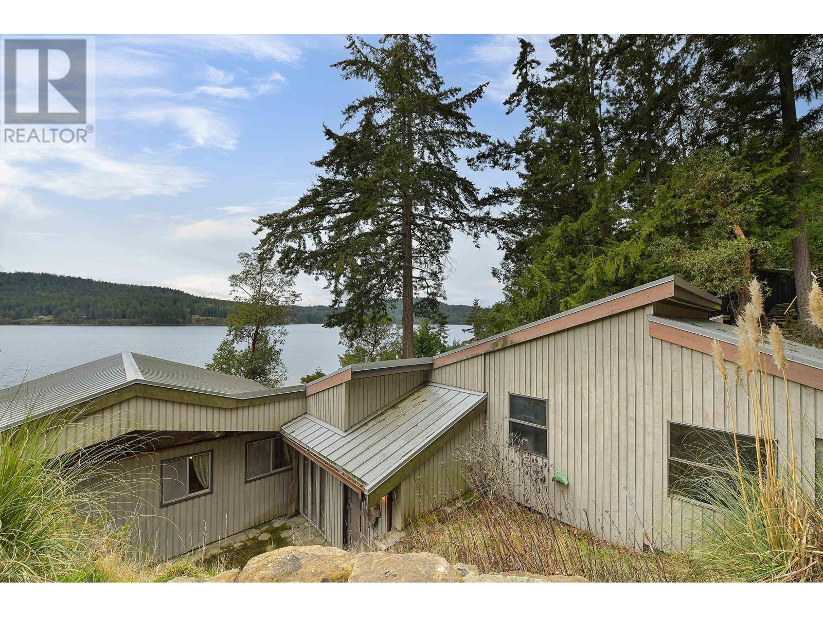 524 BAY TURNABOUT, Mayne Island