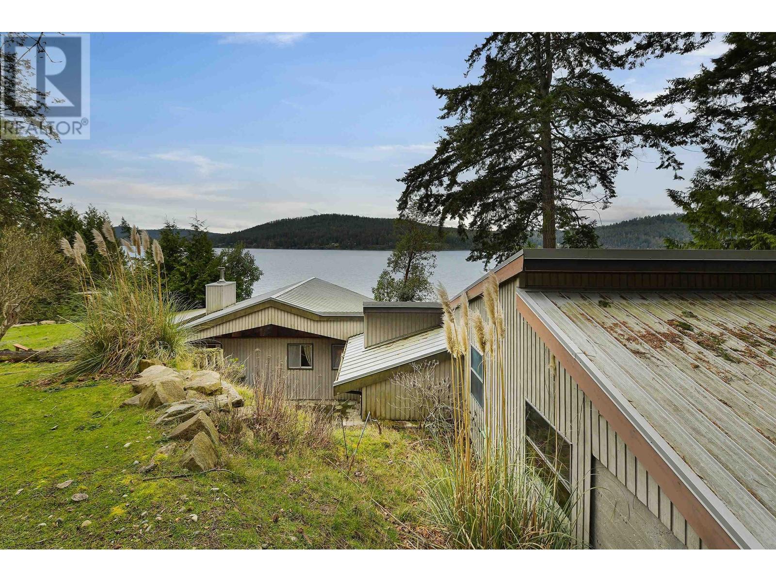 524 BAY TURNABOUT, Mayne Island