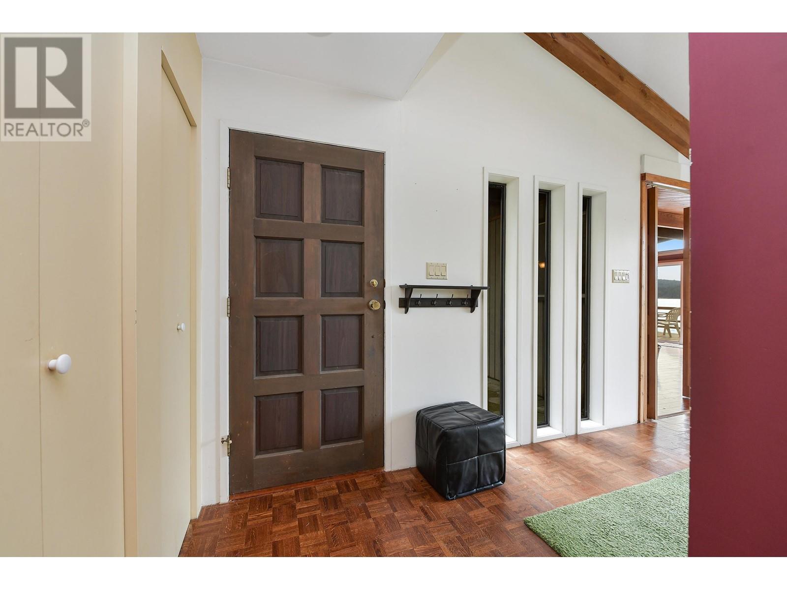 524 BAY TURNABOUT, Mayne Island