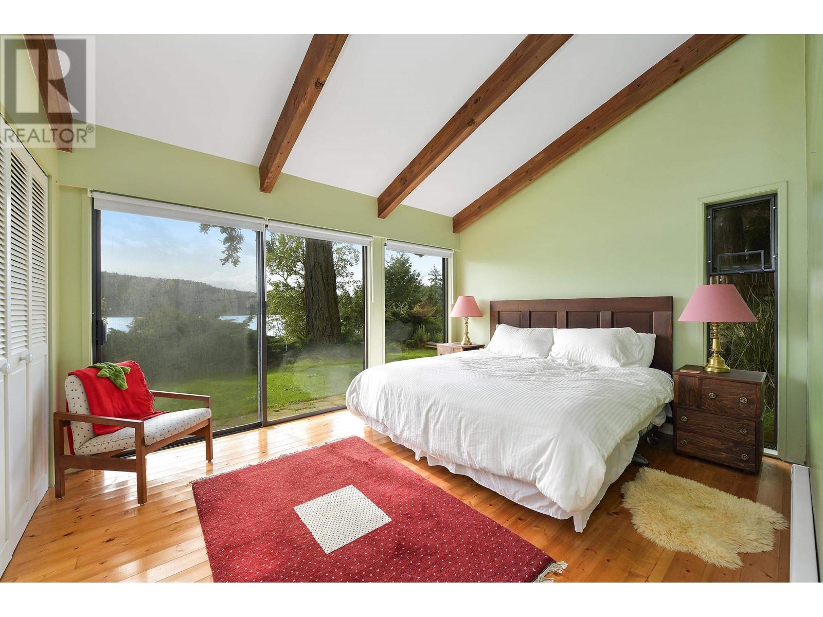 524 BAY TURNABOUT, Mayne Island