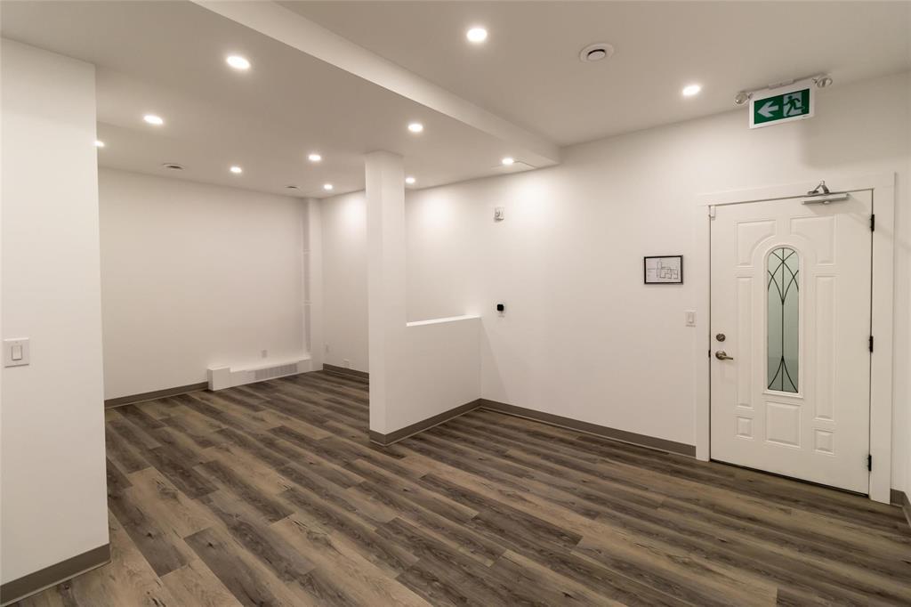 Photo 12 of 3 485 St Annes Road, Winnipeg MB