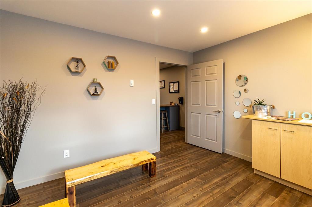 Photo 15 of 3 485 St Annes Road, Winnipeg MB