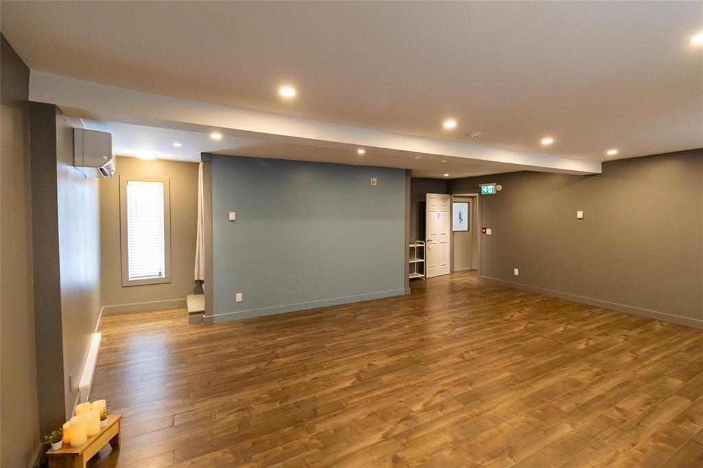 Photo 23 of 3 485 St Annes Road, Winnipeg MB