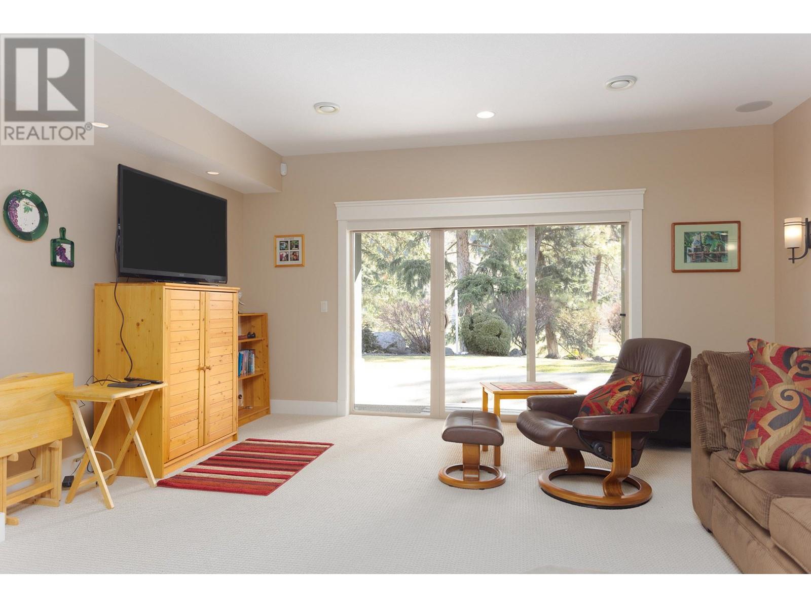  2532 Tuscany Drive, West Kelowna