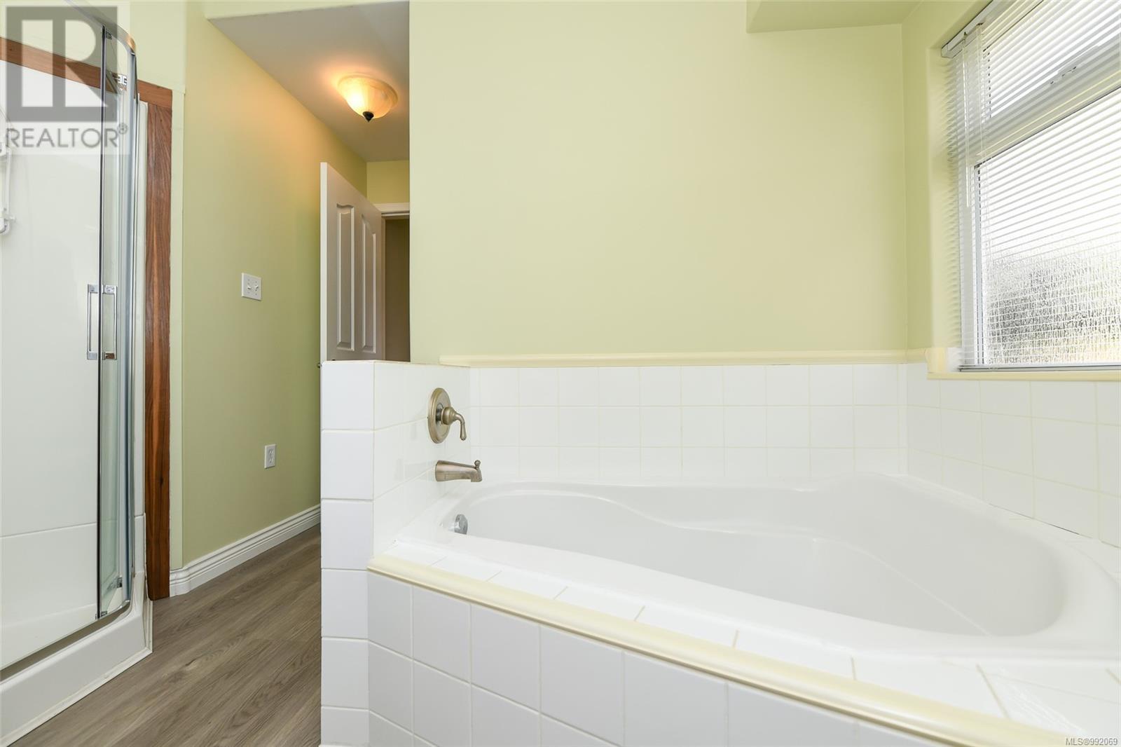 2500 Brookswood Pl, Courtenay