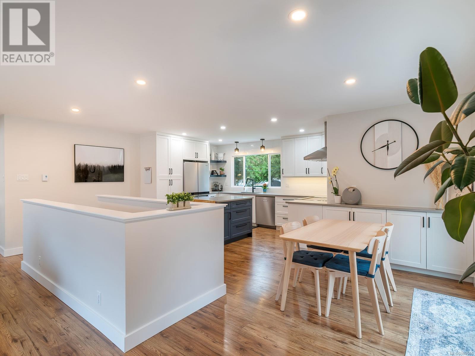 3513 Hallberg Rd, Nanaimo real estate listing 992586