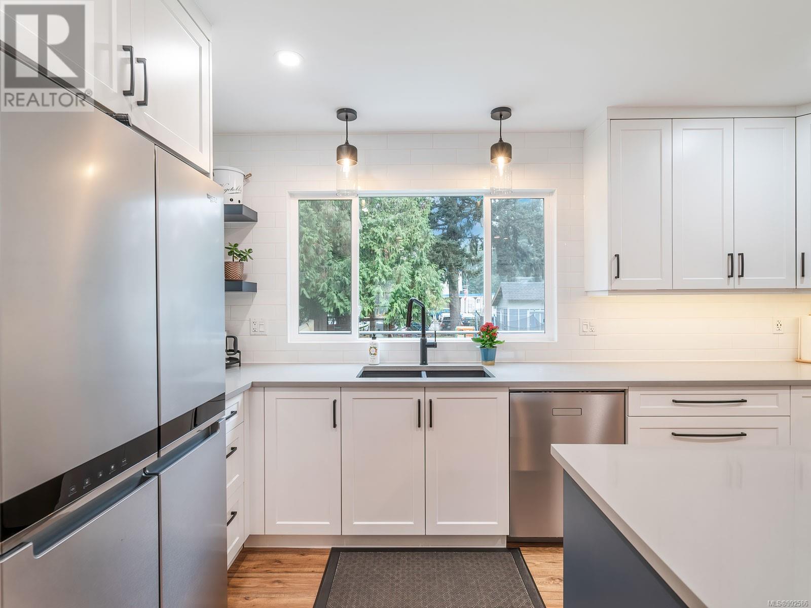 3513 Hallberg Rd, Nanaimo real estate listing 992586