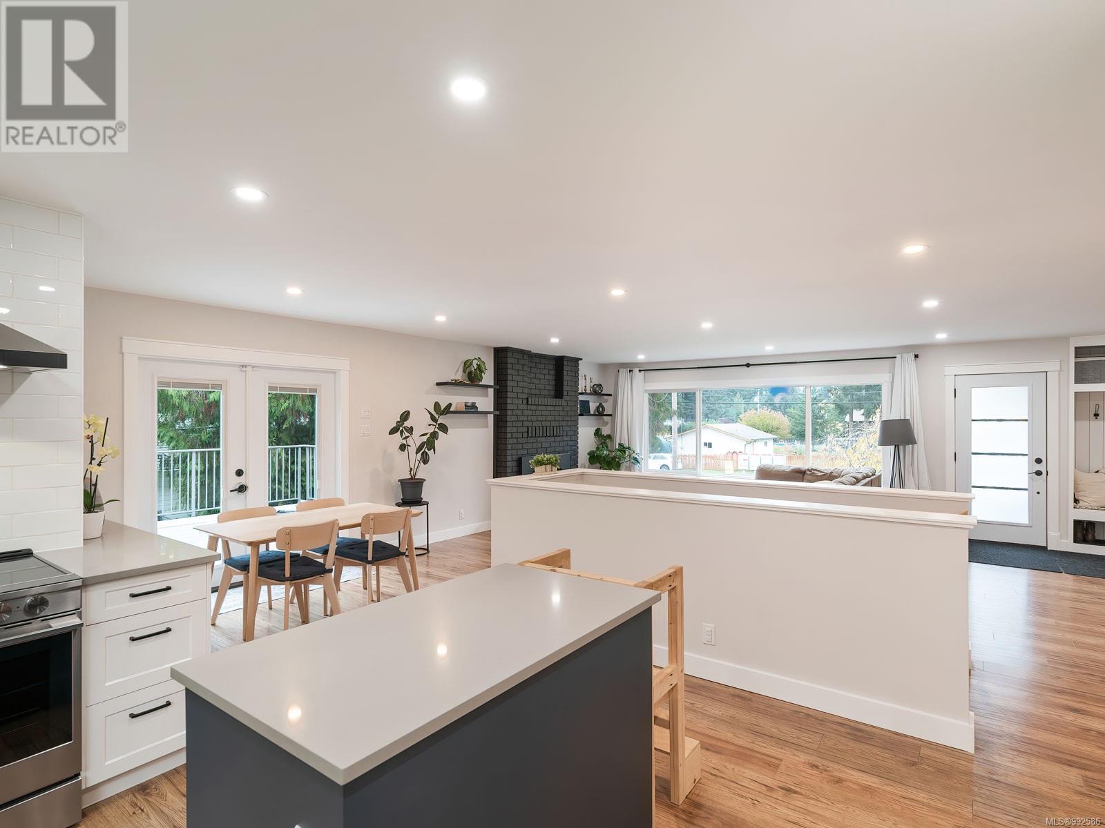 3513 Hallberg Rd, Nanaimo real estate listing 992586