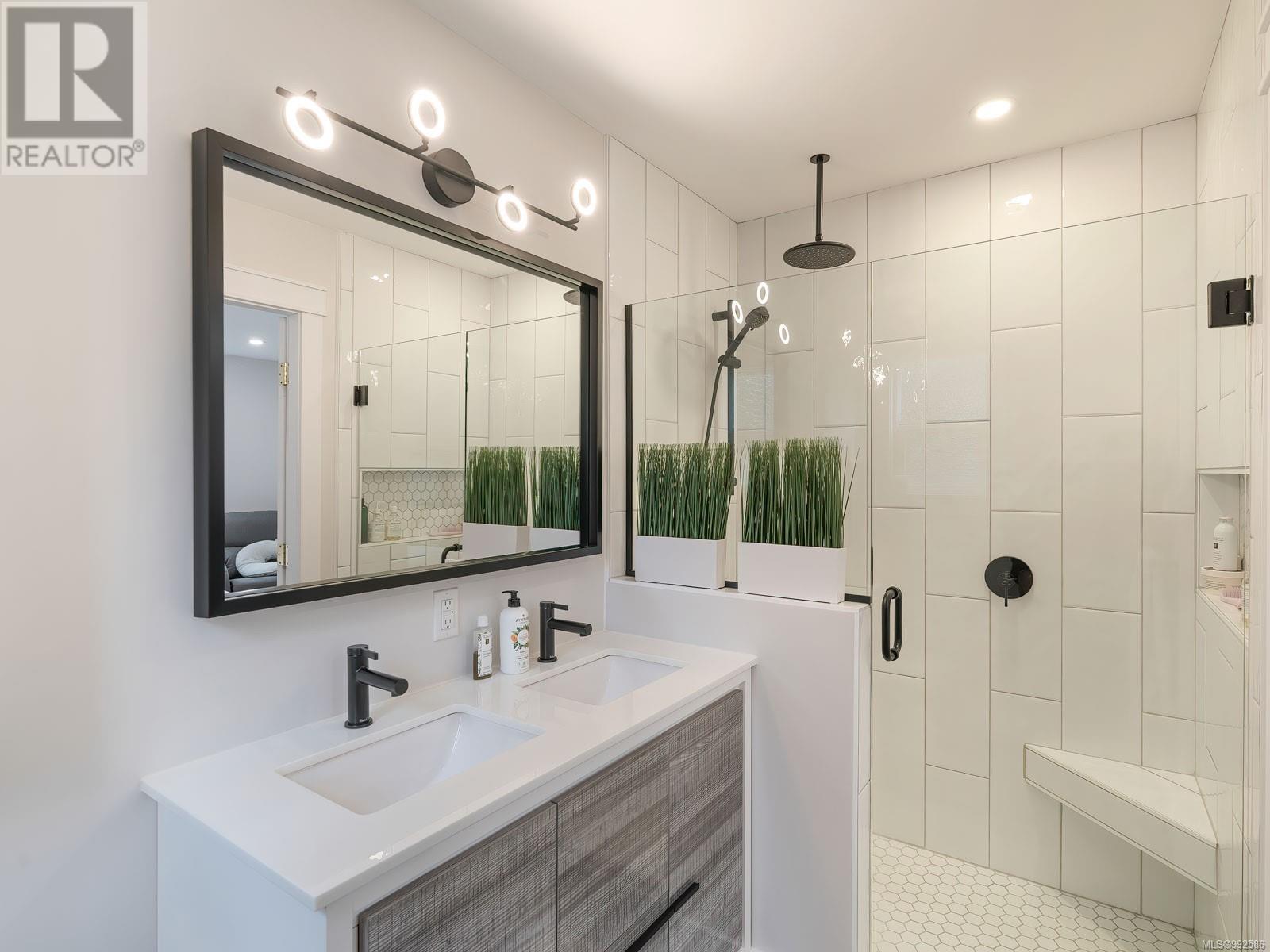 3513 Hallberg Rd, Nanaimo real estate listing 992586