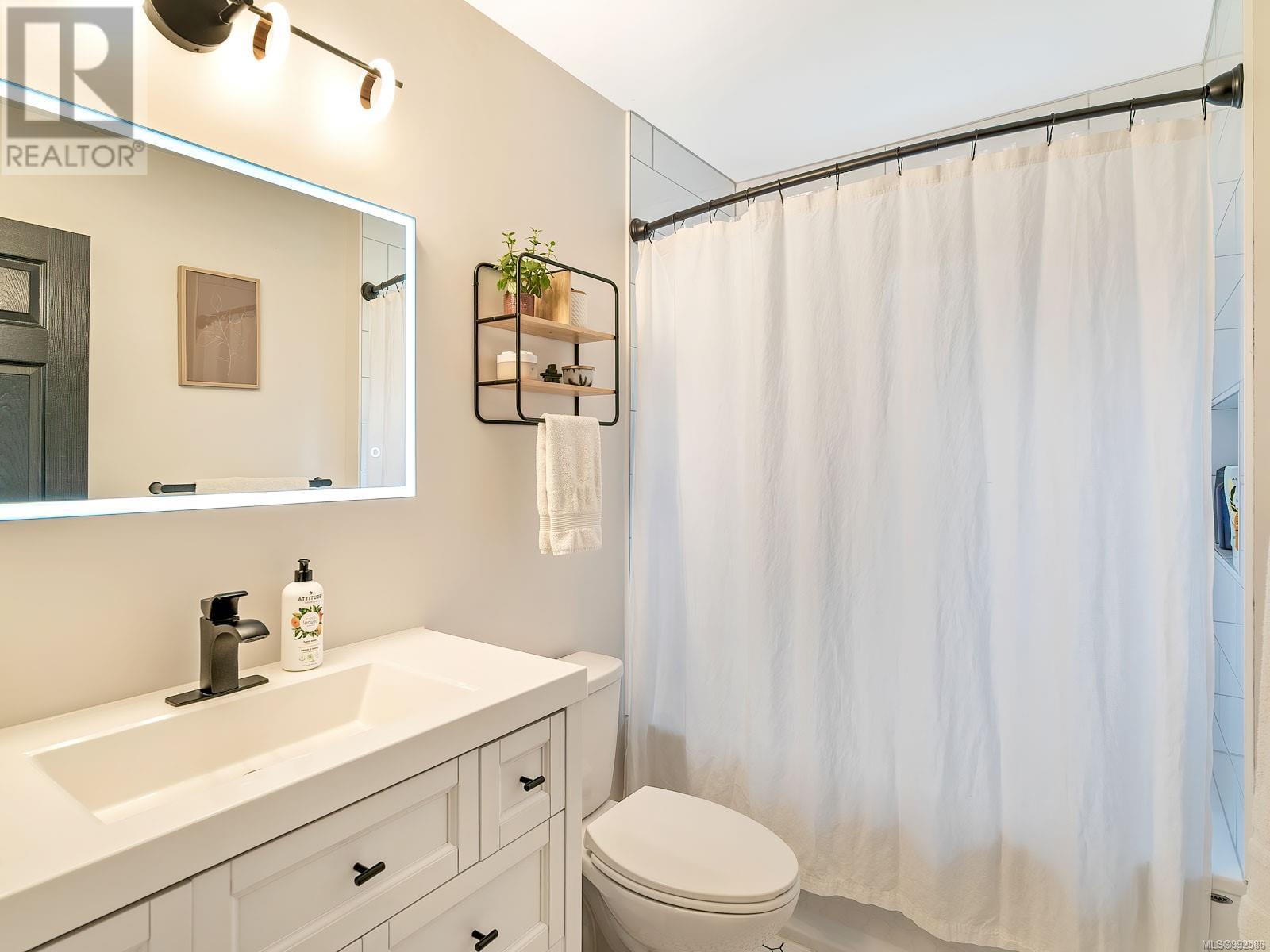 3513 Hallberg Rd, Nanaimo real estate listing 992586