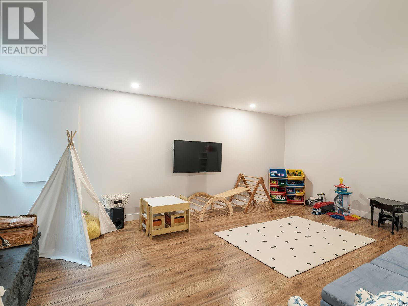 3513 Hallberg Rd, Nanaimo real estate listing 992586
