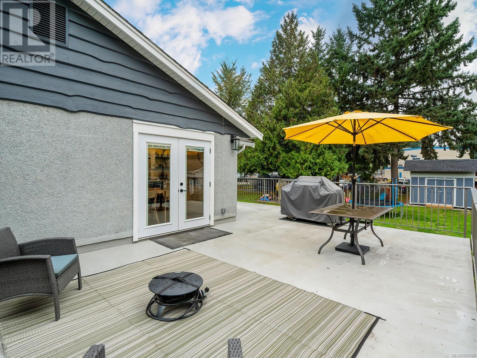 3513 Hallberg Rd, Nanaimo real estate listing 992586
