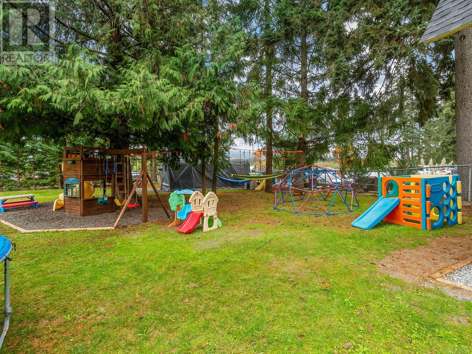 3513 Hallberg Rd, Nanaimo real estate listing 992586