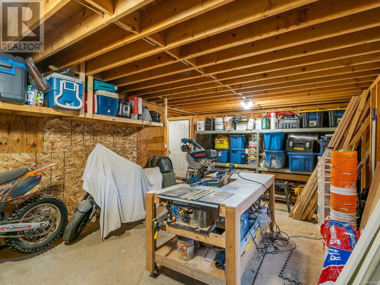 3513 Hallberg Rd, Nanaimo real estate listing 992586
