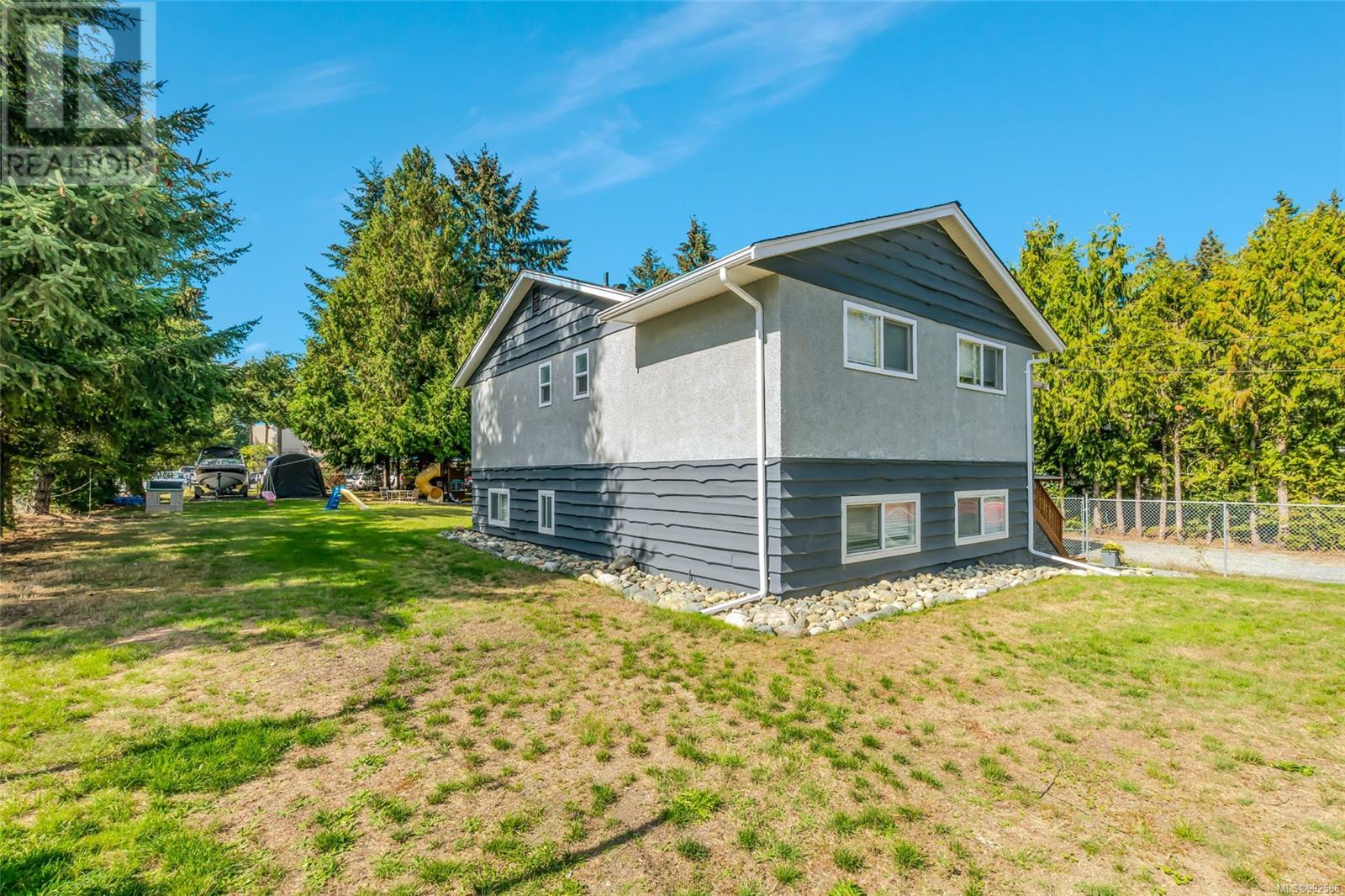 3513 Hallberg Rd, Nanaimo real estate listing 992586