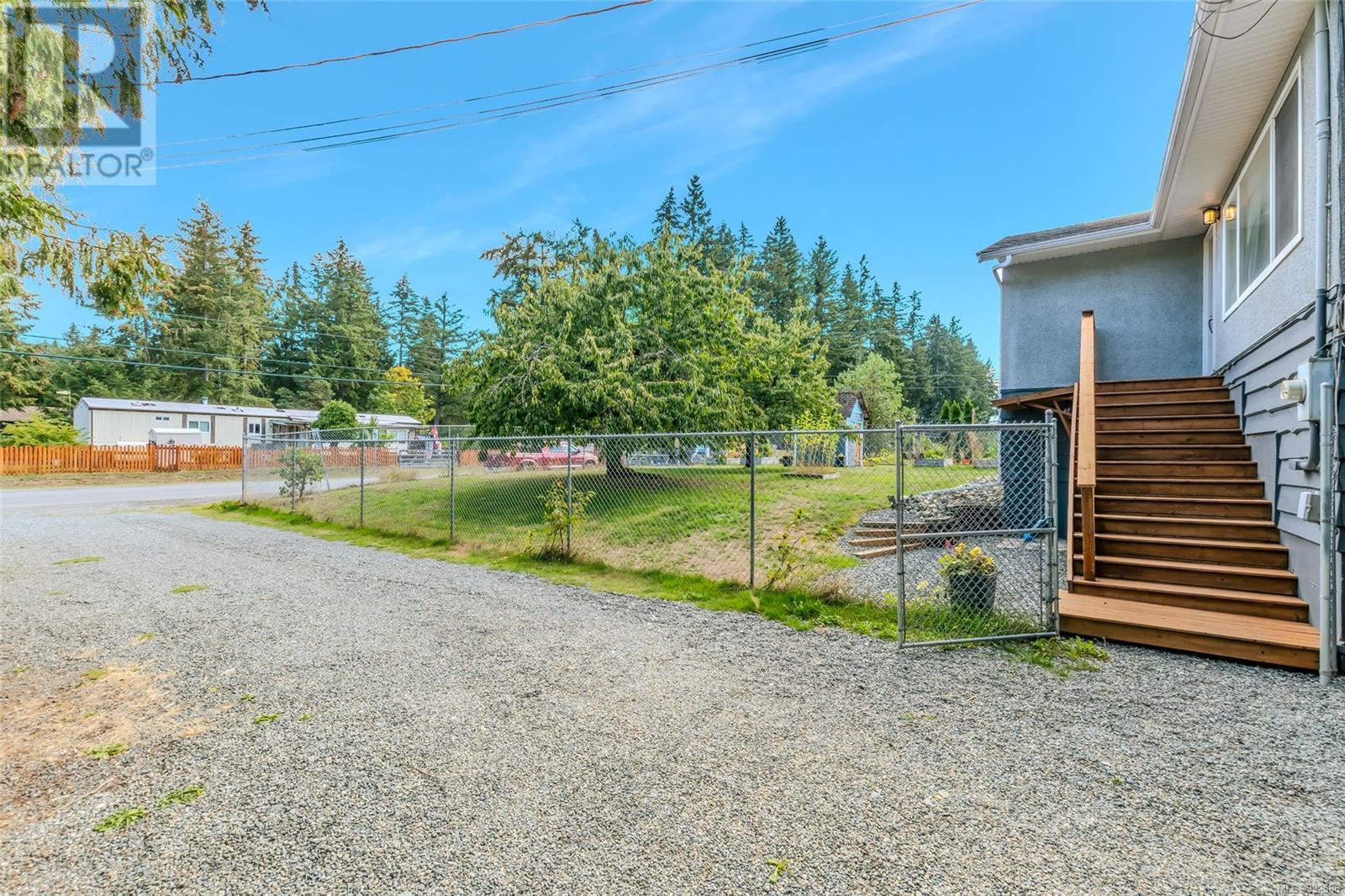 3513 Hallberg Rd, Nanaimo real estate listing 992586