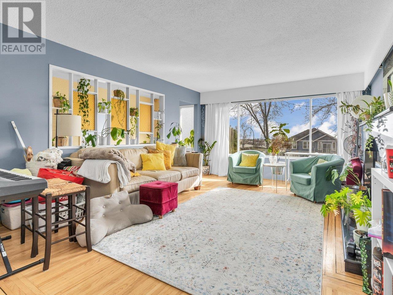 Photo 3 of 1861 Island Avenue, Vancouver BC