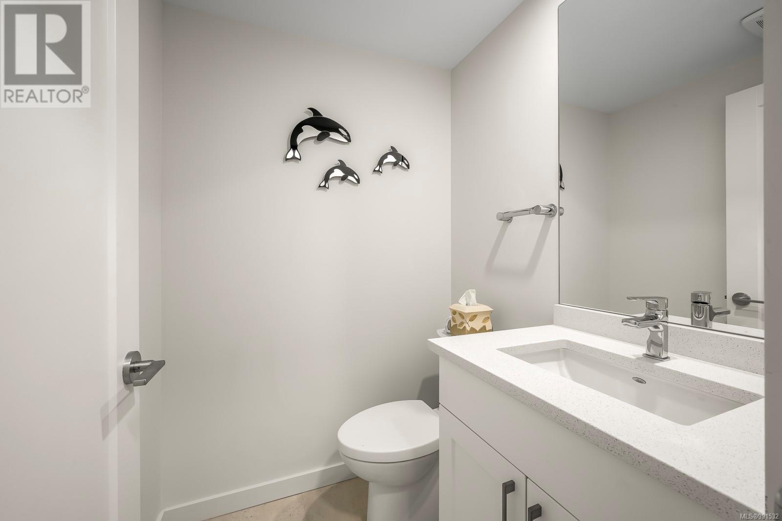 301 536 ISLAND Hwy, Campbell River real estate listing 991532