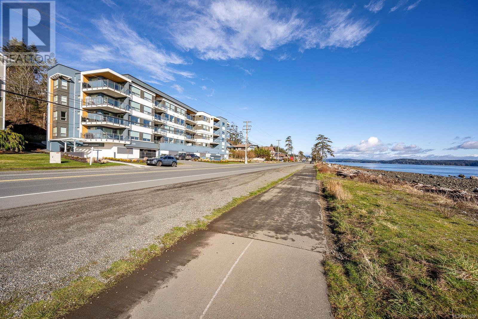 301 536 ISLAND Hwy, Campbell River real estate listing 991532