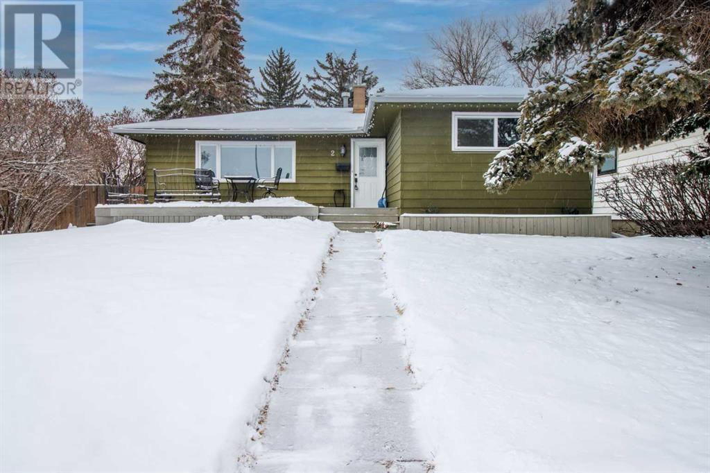 Single Family House Bungalow for Sale in  Hamlet Road SW Haysboro Calgary 