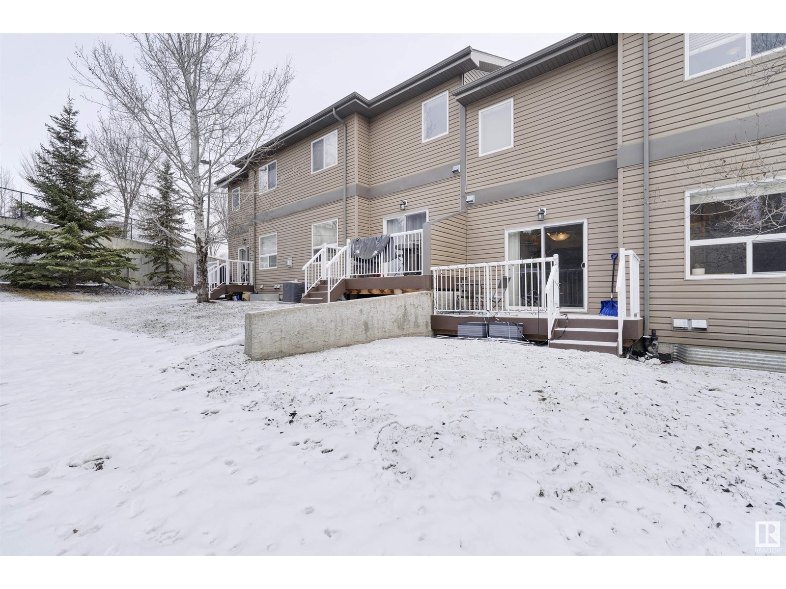 #8 30 OAK VISTA DR, St. Albert