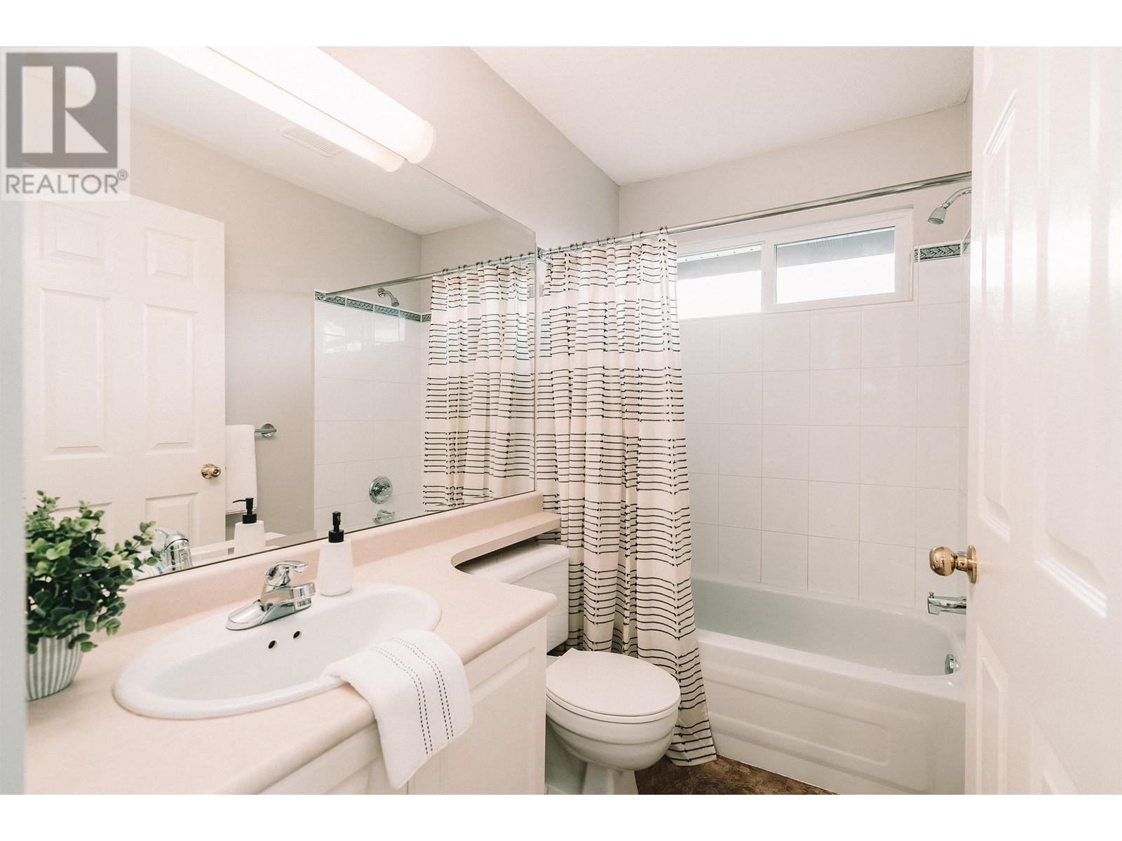 11876 SPRINGDALE DRIVE, Pitt Meadows real estate listing R2979214