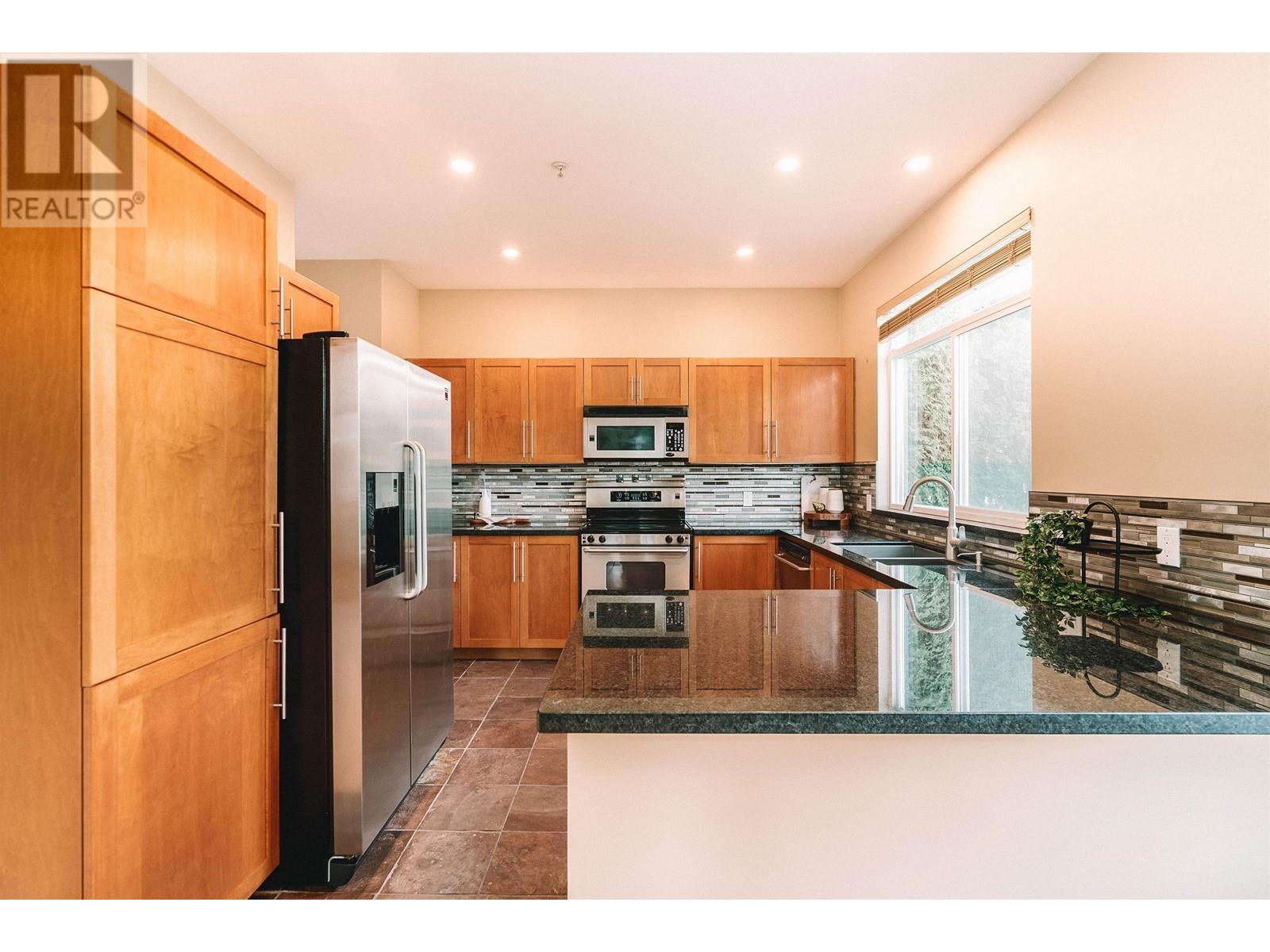 11876 SPRINGDALE DRIVE, Pitt Meadows real estate listing R2979214