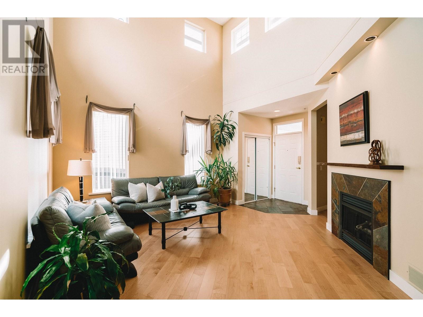 11876 SPRINGDALE DRIVE, Pitt Meadows real estate listing R2979214