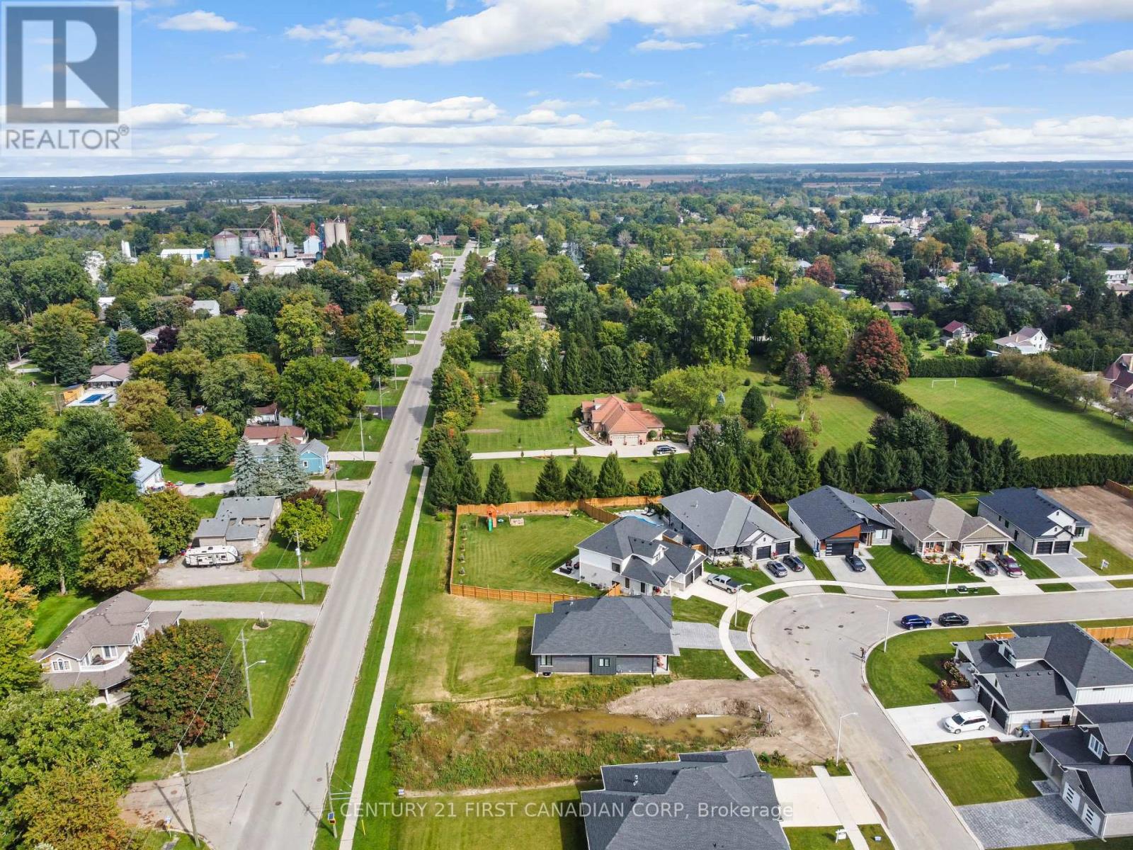 27 SPRUCE CRESCENT, North Middlesex (Parkhill), Ontario