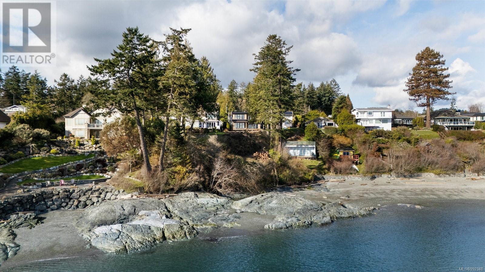 5287 Parker Avenue, Saanich