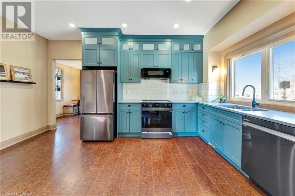 Photo 13 of 74 Lynnwood Avenue, Simcoe ON