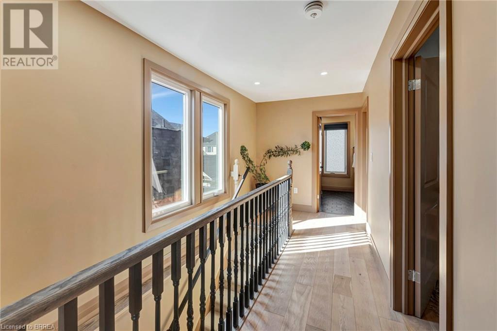 Photo 25 of 74 Lynnwood Avenue, Simcoe ON