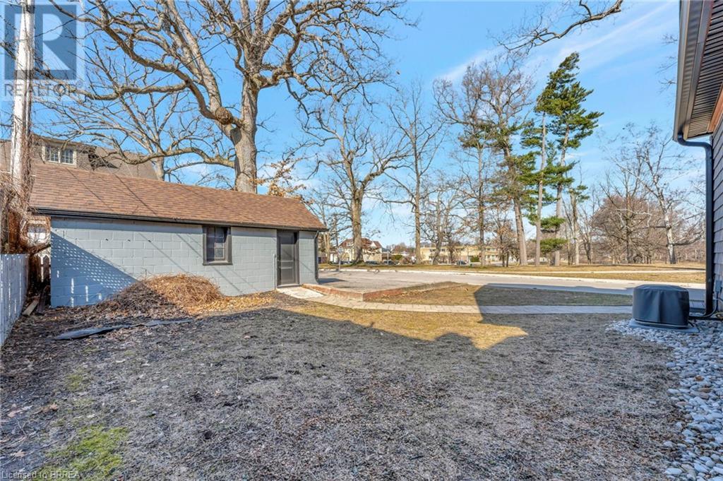Photo 40 of 74 Lynnwood Avenue, Simcoe ON