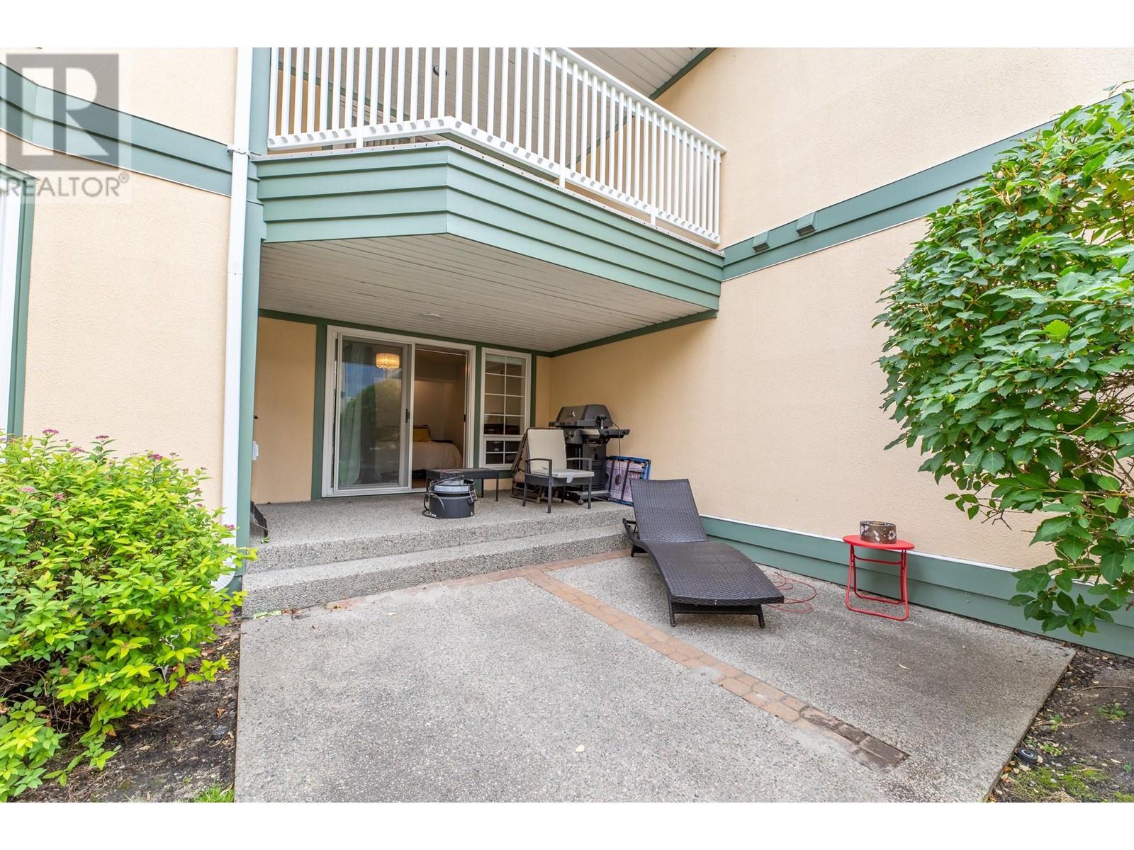 143 805 Comox Street, Penticton