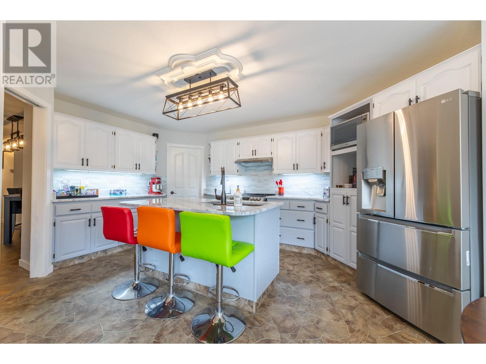143 805 Comox Street, Penticton
