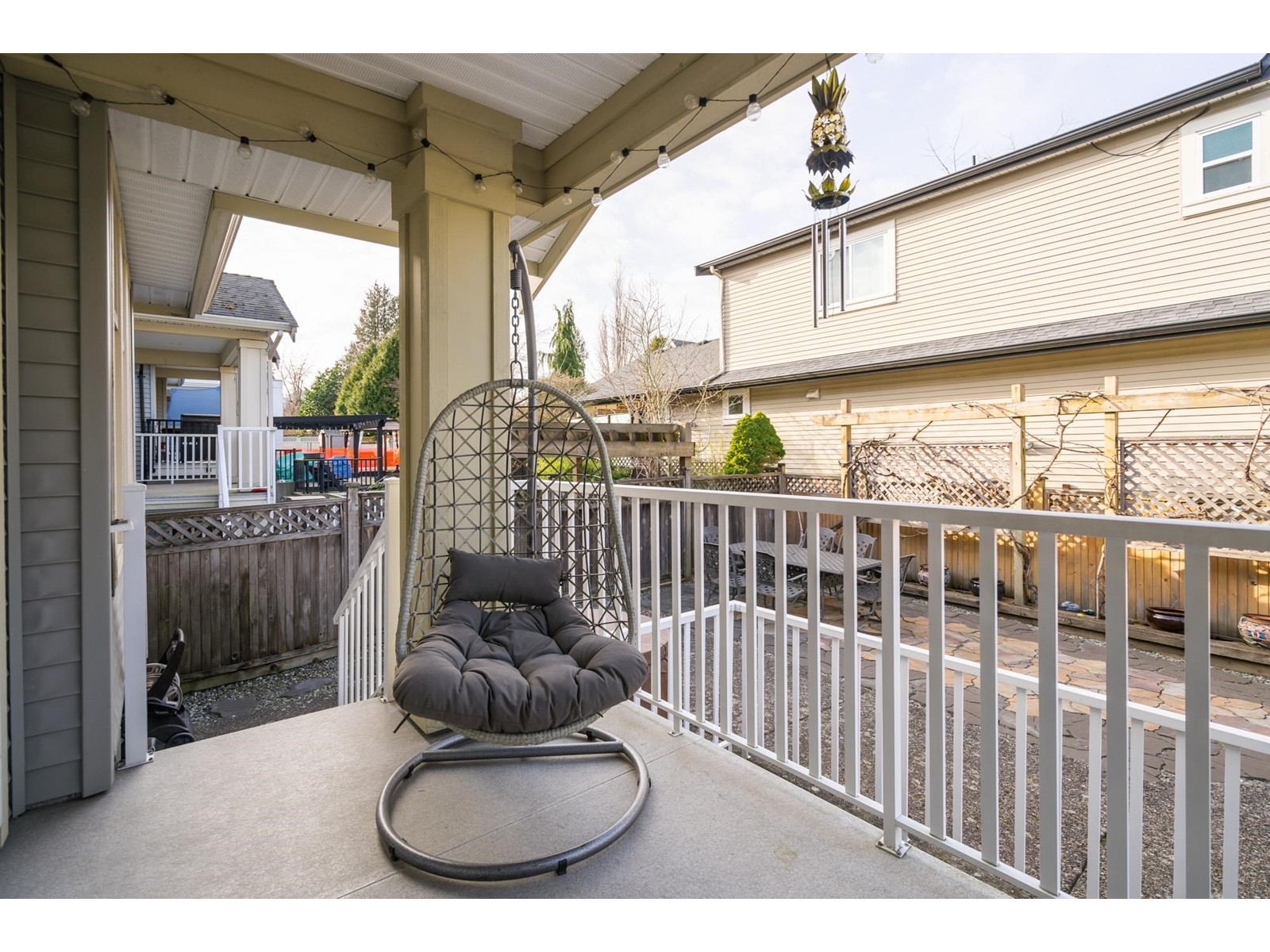 15589 THRIFT AVENUE, White Rock real estate listing R2978841