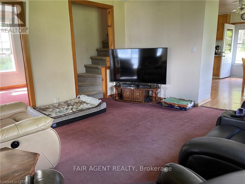 Photo 27 of 2442 Highway 520, Magnetawan ON