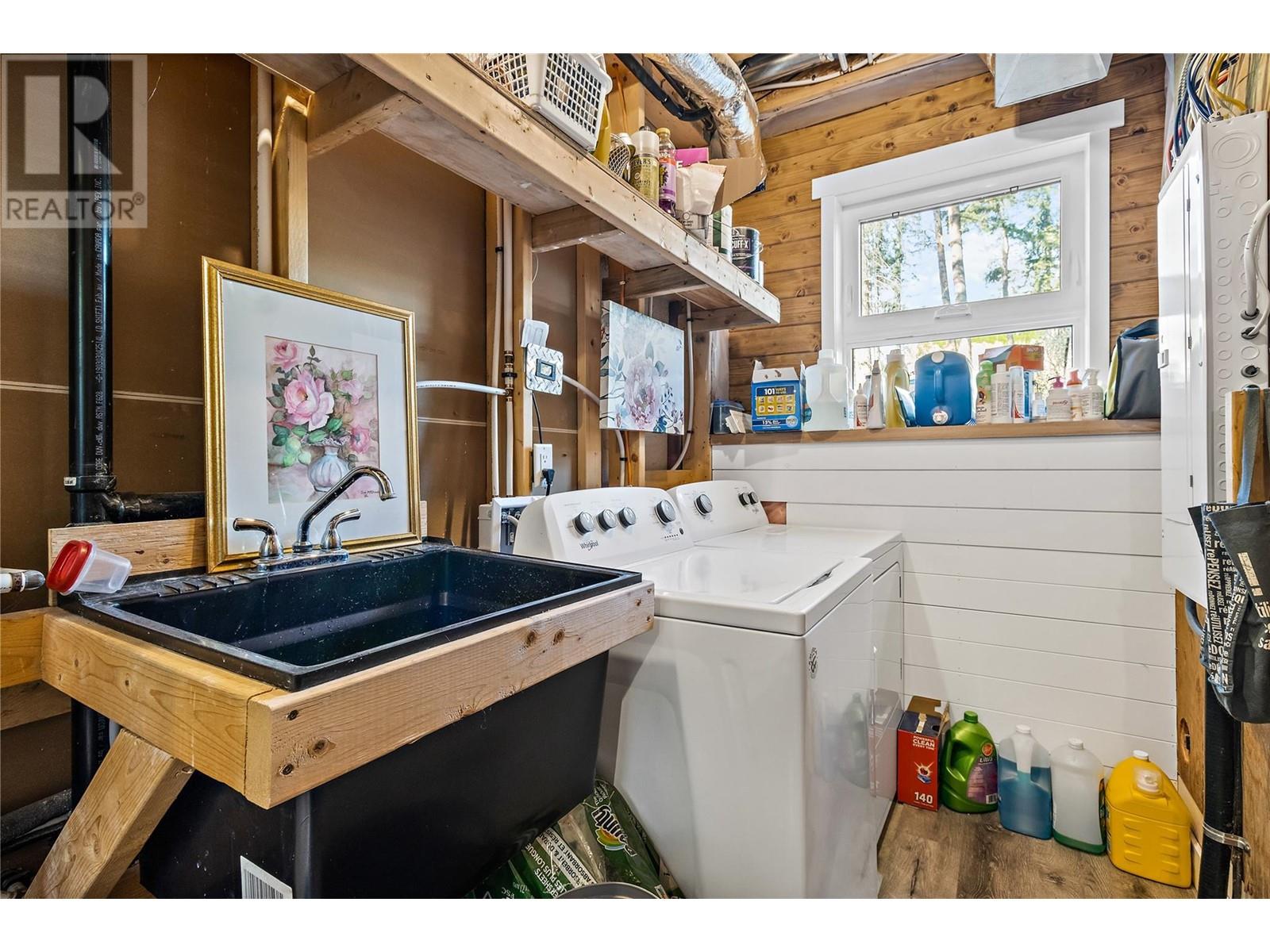  3200 20 Street Northeast, Salmon Arm