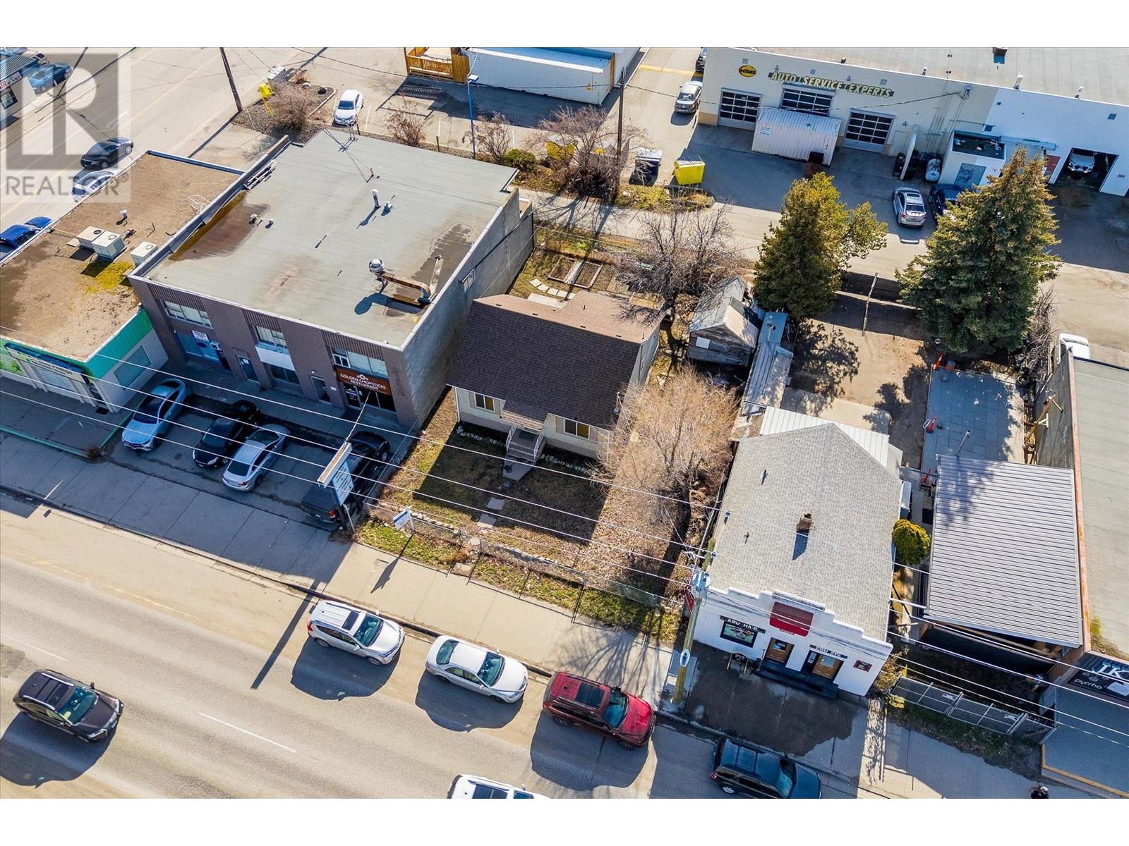 2465 Main Street, West Kelowna