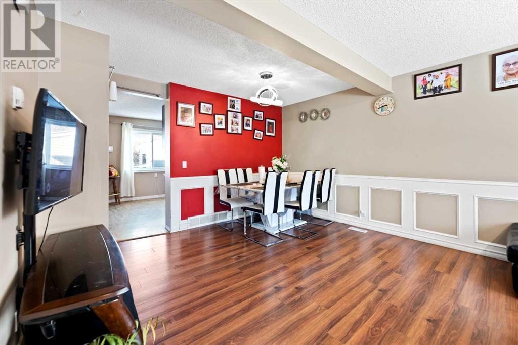 Single Family House for Sale in  Castlegreen Close NE Castleridge Calgary 