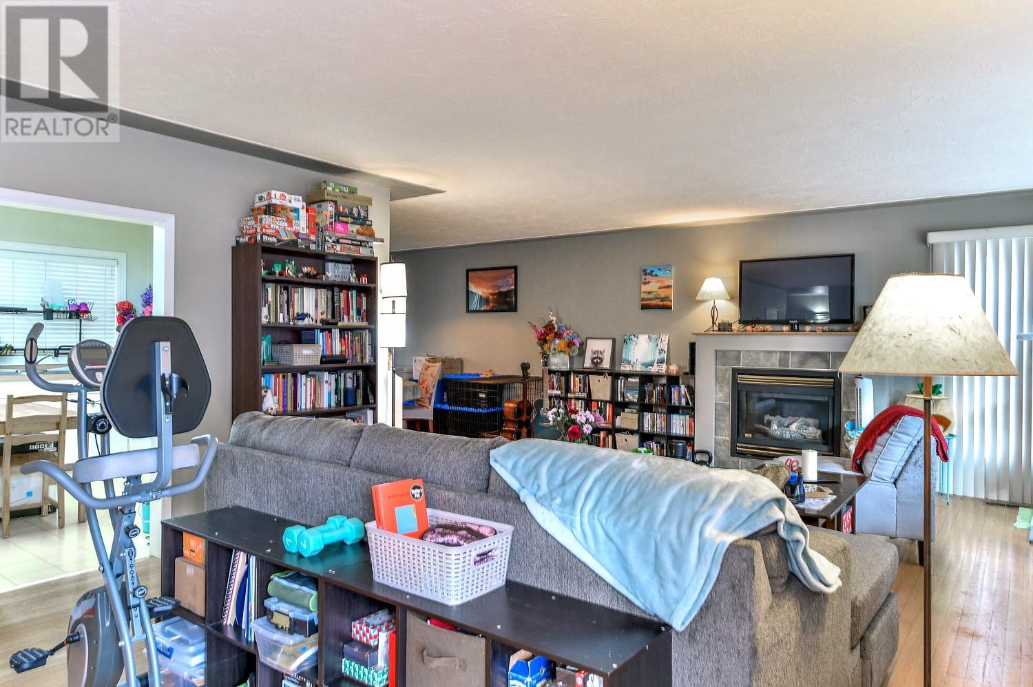  795 Elliot Avenue, Kelowna