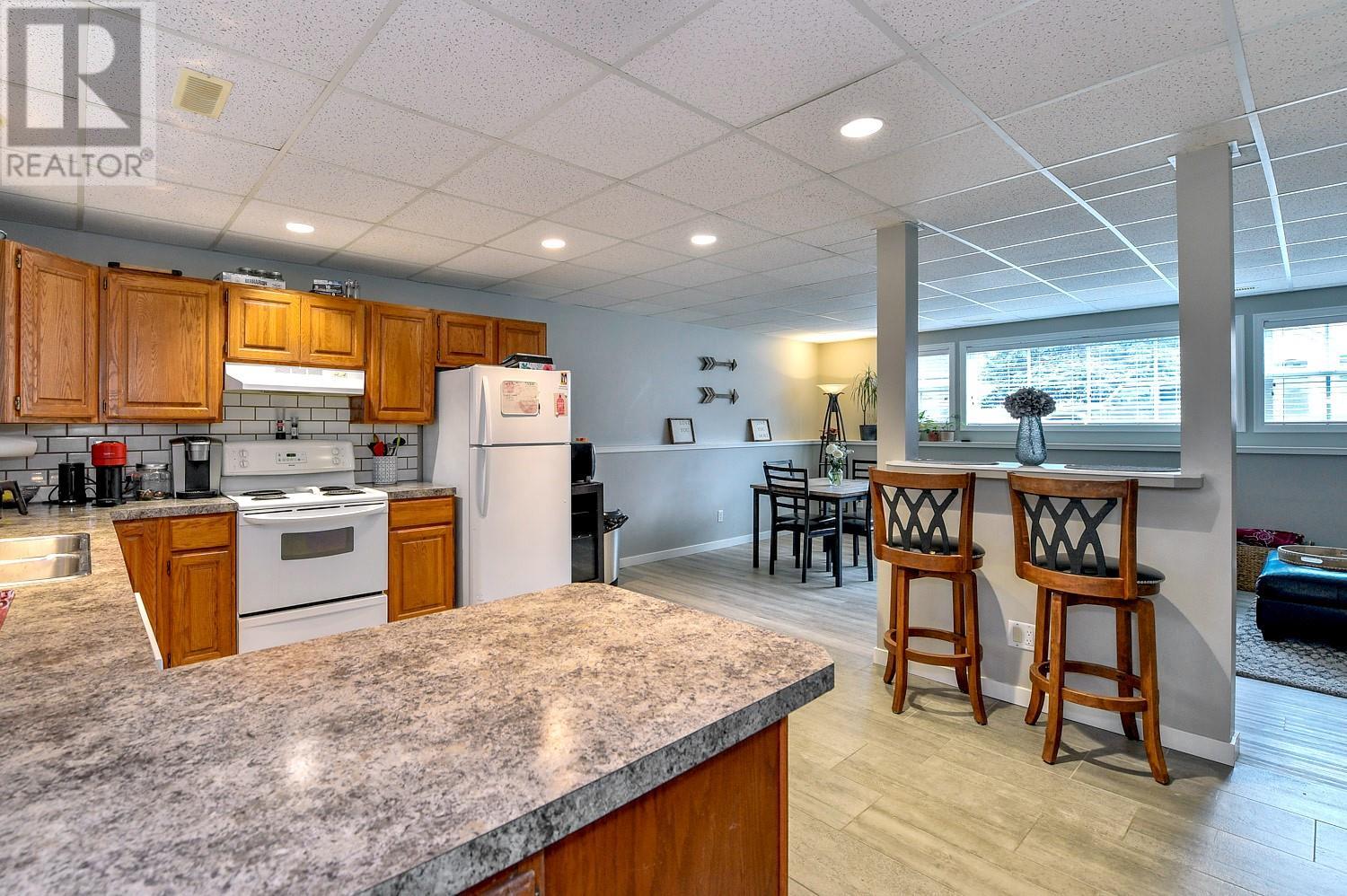  795 Elliot Avenue, Kelowna