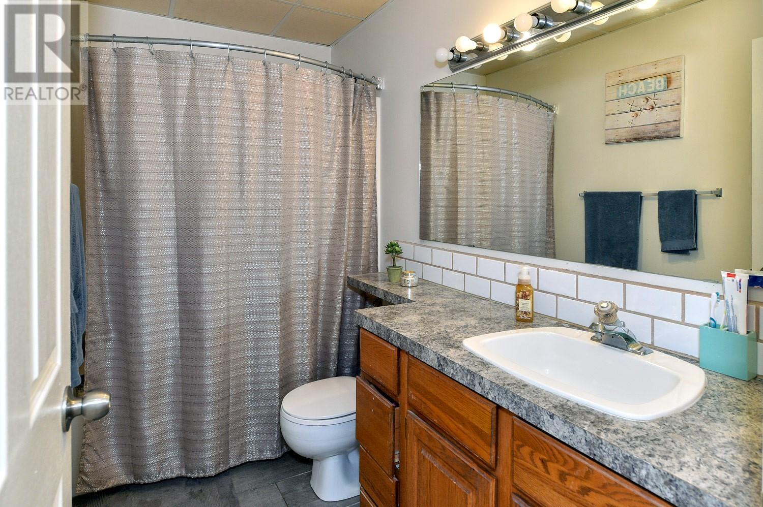 795 Elliot Avenue, Kelowna