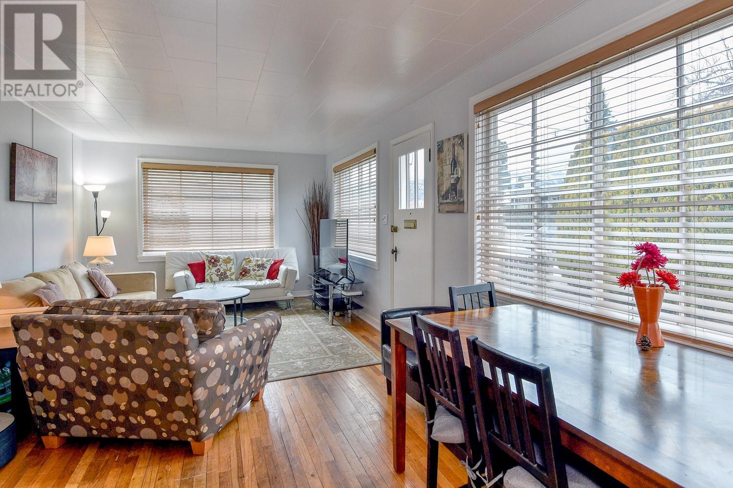  795 Elliot Avenue, Kelowna