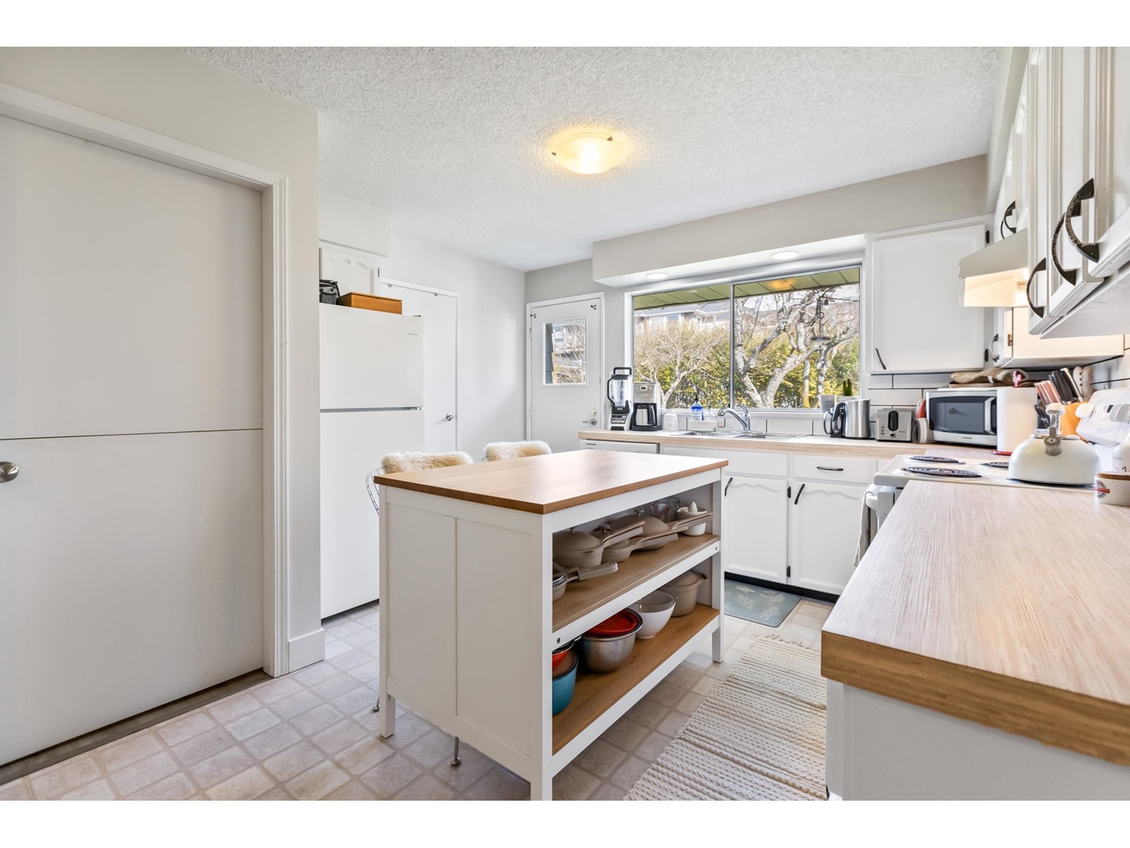 15365 PACIFIC AVENUE, White Rock